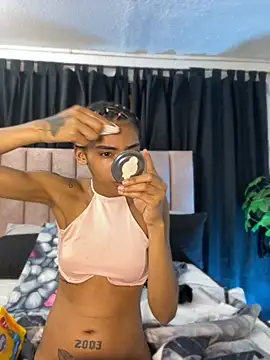 SaharaX_X webcam