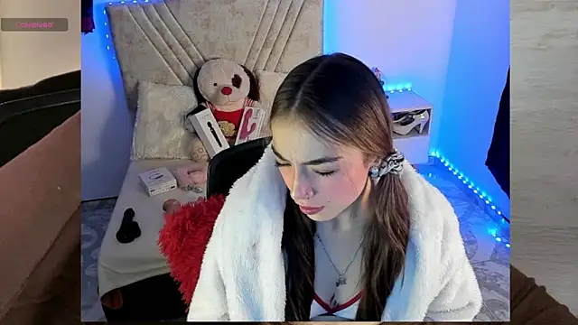 Mia_Victoria22 webcam