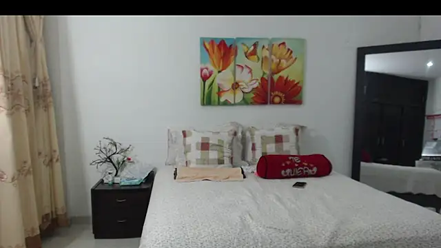 BombasticASSXXX webcam