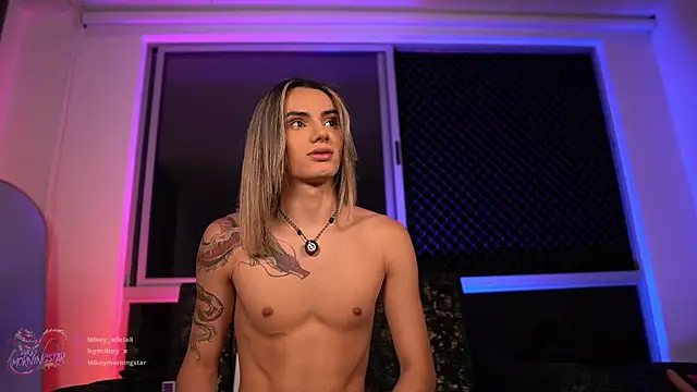Mikey_Morningstar webcam