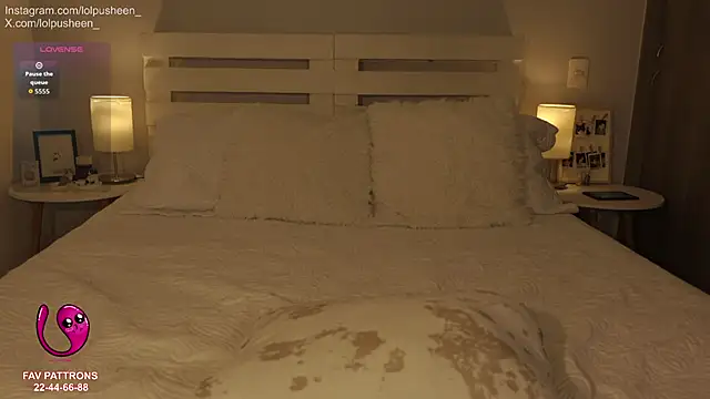 JulietteDee webcam