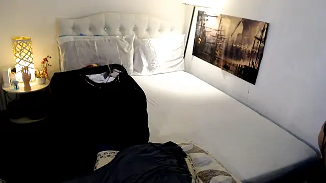 NinaDOM4CUM webcam