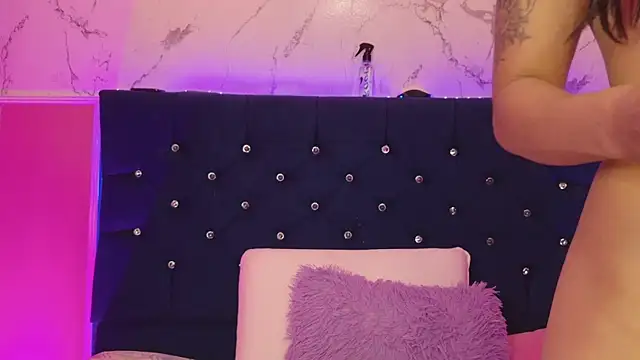 Dakotaa_Johnson webcam