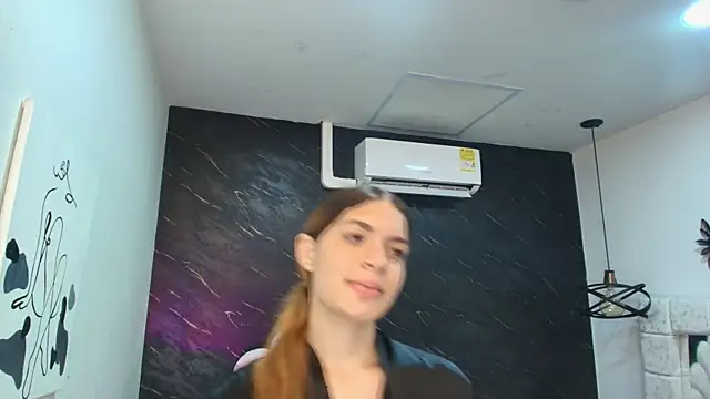 kissme_luna webcam
