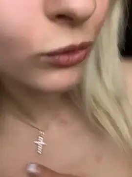ElsaSnowxox webcam