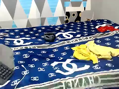 Trish_CurveCock webcam