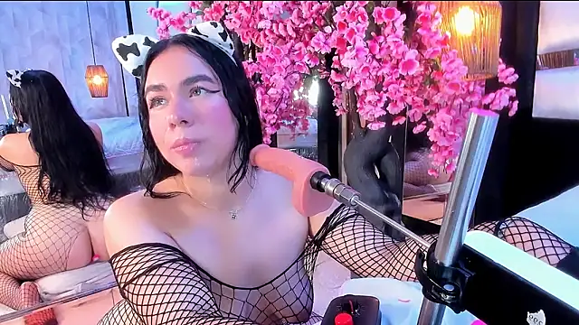 TessaCooper1 webcam