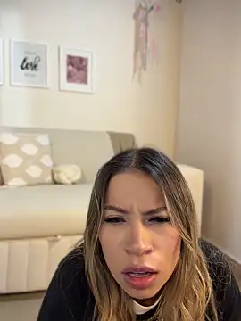 Mia_Rosee1 webcam