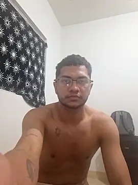 levi__valentim webcam