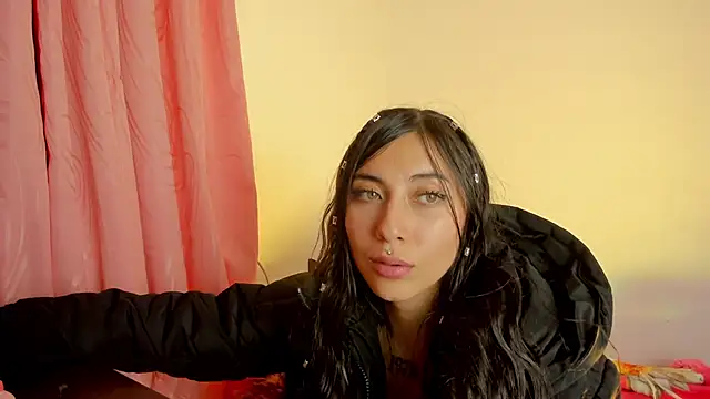 Alanaloiiss_ webcam