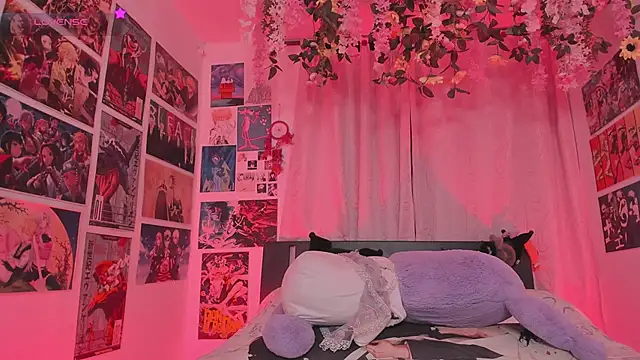 MissCurvyTop webcam