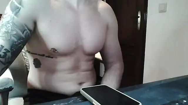 YourDreamCumTrue webcam