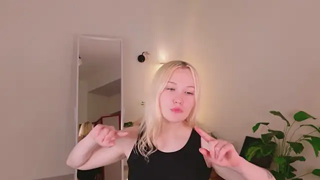 Lil_Suzy webcam