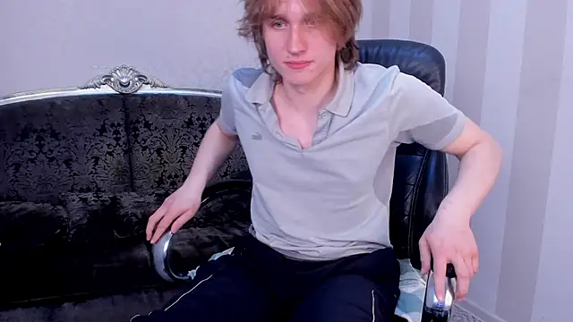 FinnBev live sex cam