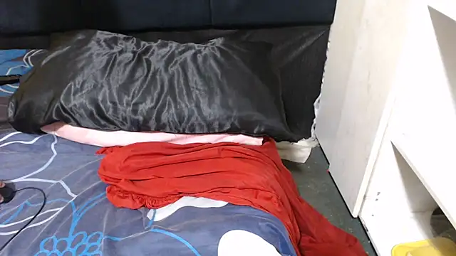 SweetHotBabby18 webcam