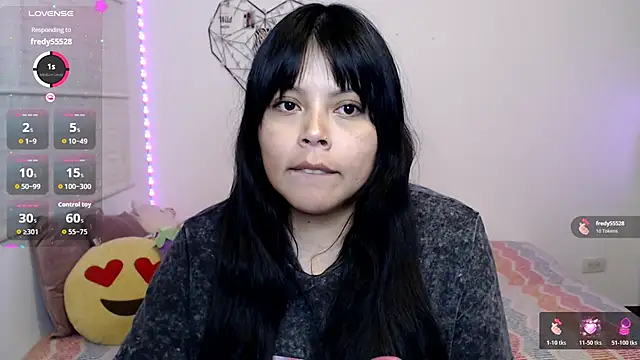 EllieMoonX webcam