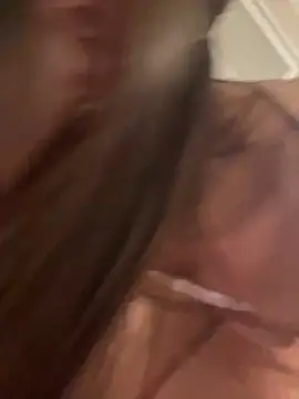 lillynatty18 (Ask my age) - FINGERING MY PUSSY CLOSE UP 😈😈