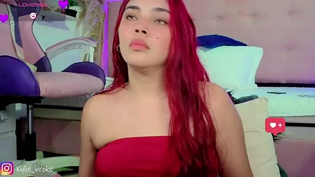 Kylie_brokee webcam