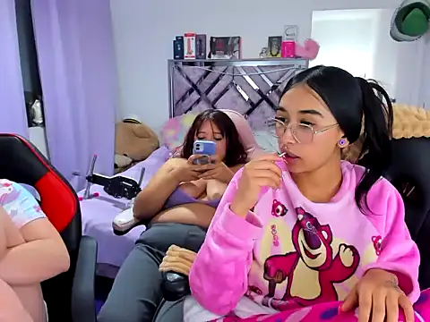 naomi_johnson webcam