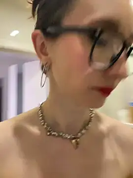 cutte_dora webcam