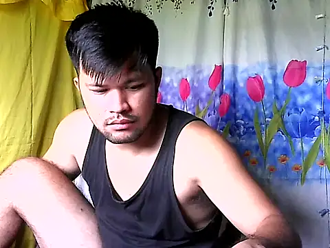 HairyHottestpinoyHandsome webcam