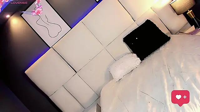 Kornylovee webcam