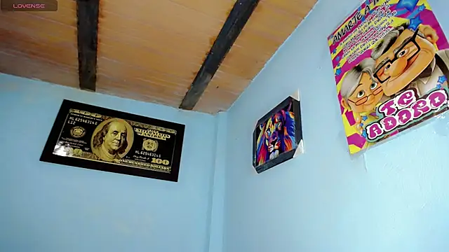 Emily_Hornys20 webcam
