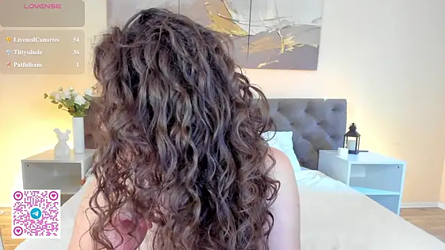 Ariella_Sol webcam