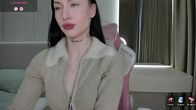 JenniferQueen11 webcam