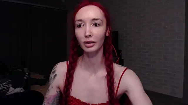Roxy_Silver webcam