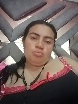 naughty-sharlot webcam