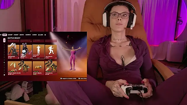 GennaJames webcam