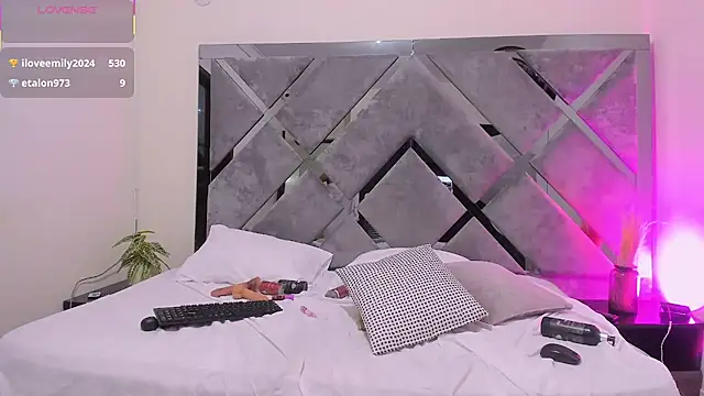 luciagray1 webcam