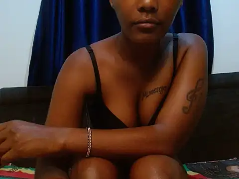 Midnightkisses22 webcam