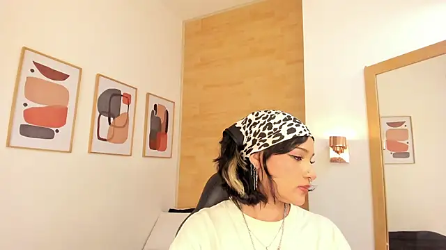 renee_shelby_ webcam