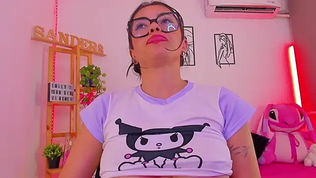 EmillySanders webcam