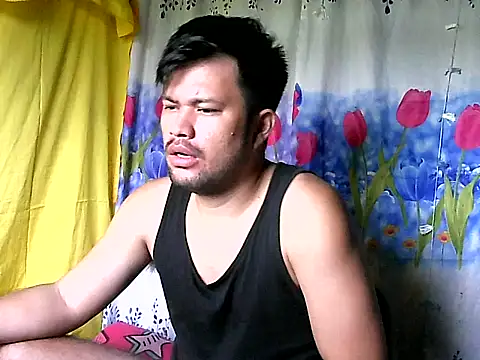 HairyHottestpinoyHandsome webcam