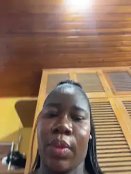 Slave_Ebony webcam