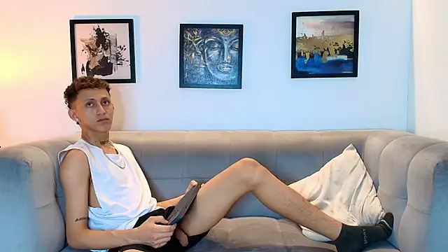 BOYS_PLAY webcam