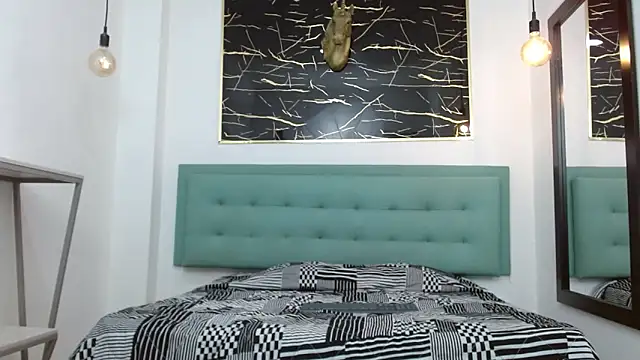 Yuri_Queen webcam