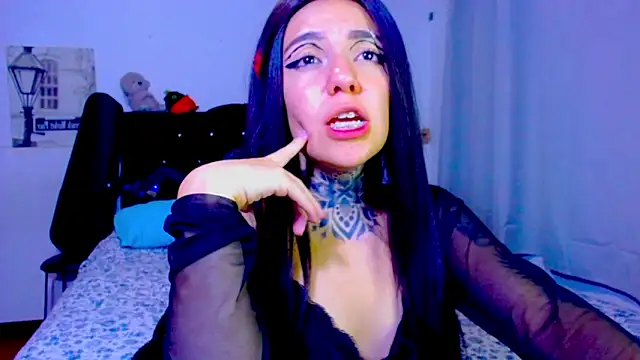 LannieGonzales webcam