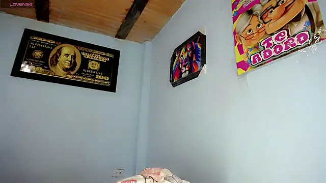Emily_Hornys20 webcam