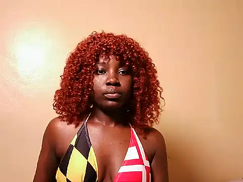 fineebonyroses webcam