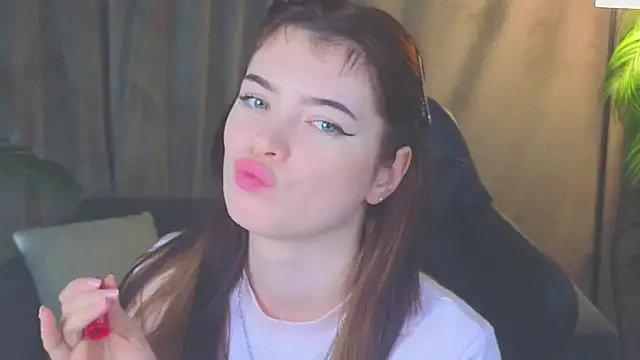 MelissaMay__ webcam