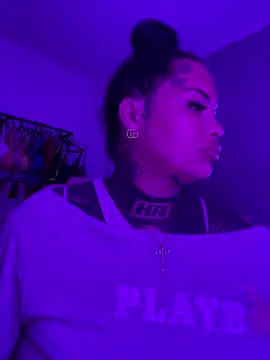 _MelinaCurves_ webcam