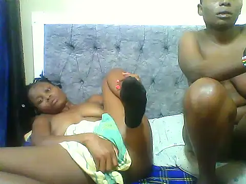 VioletAura webcam