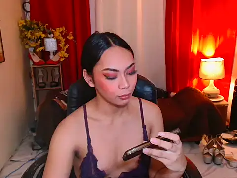 kylieEmparado webcam