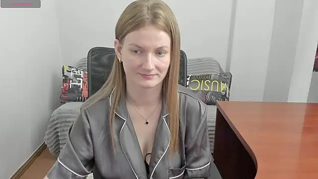 Alisha_Skyes webcam