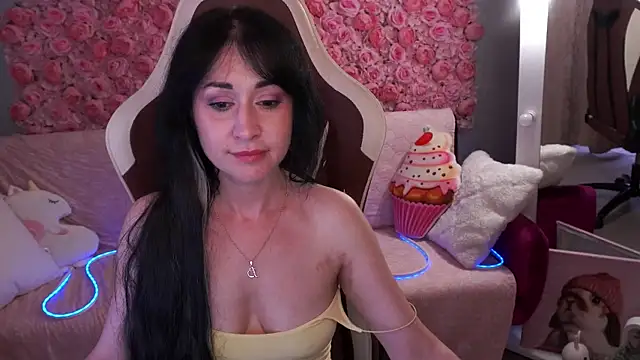 CarolinaaFoxyyy webcam