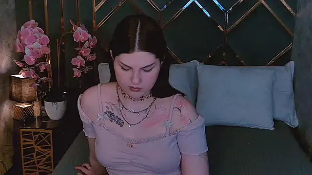IvySimmons webcam